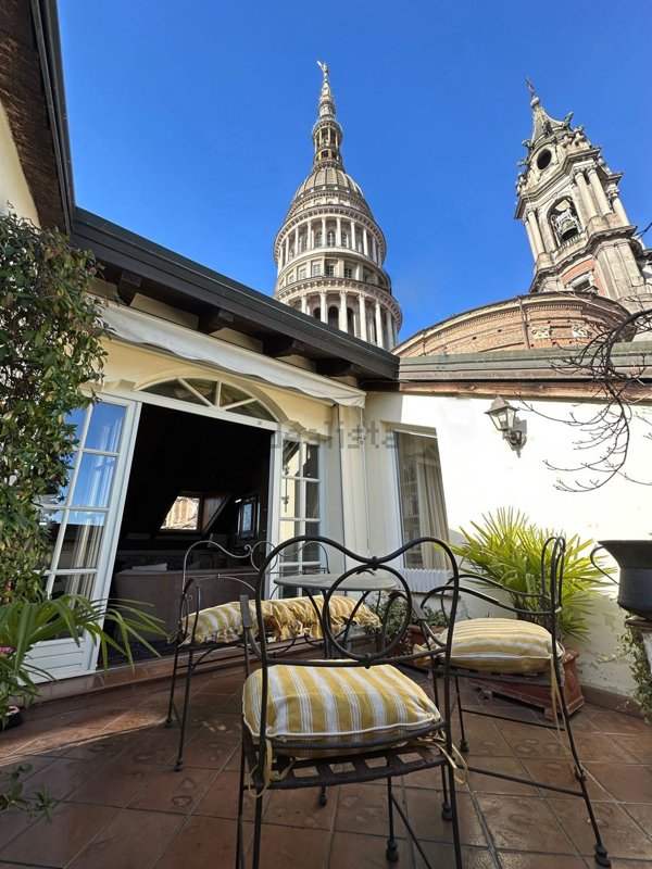 appartamento in vendita a Novara in zona Centro Città