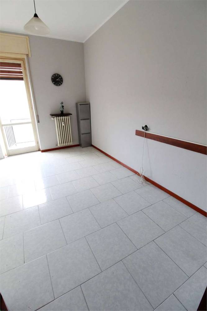 appartamento in vendita a Novara in zona Centro Città