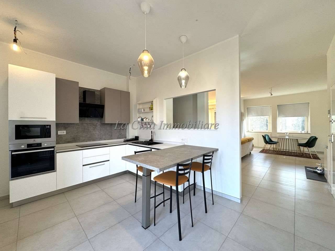 appartamento in vendita a Novara in zona zona Sacro Cuore