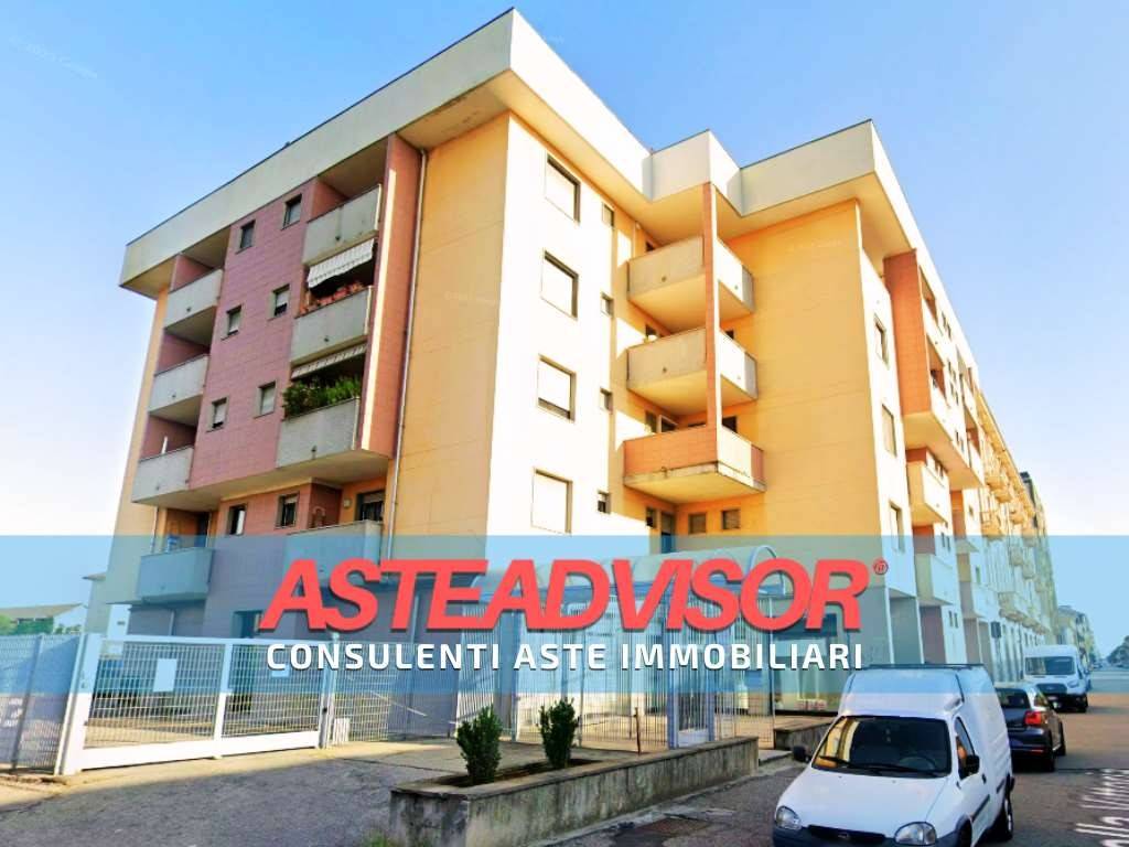 appartamento in vendita a Novara in zona zona Sant'Andrea - San Rocco