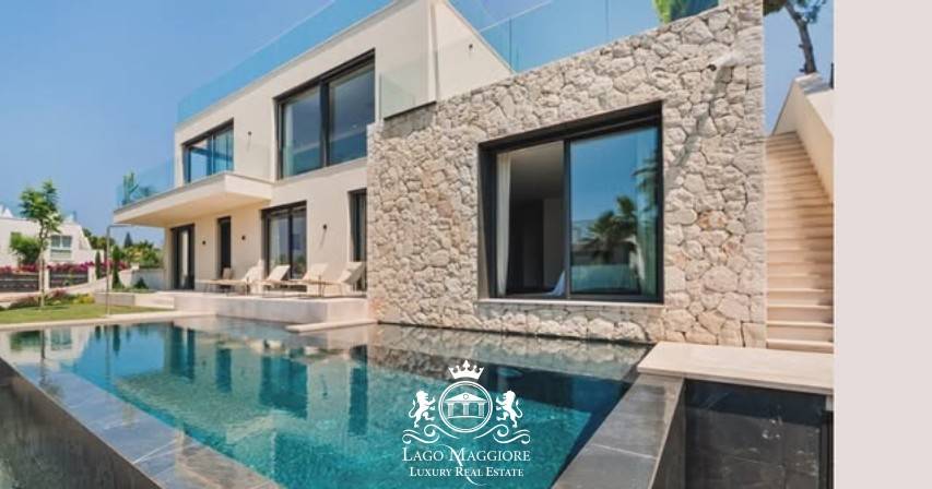 casa indipendente a Novara in zona zona Cittadella - Villaggio Dalmazia