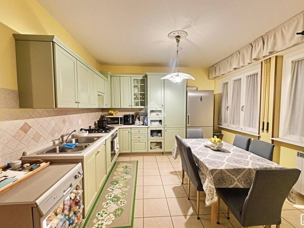 appartamento in vendita a Novara in zona zona Sant'Andrea - San Rocco