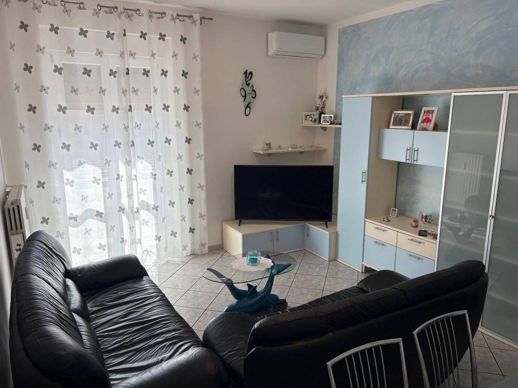 appartamento in vendita a Novara in zona zona Cittadella - Villaggio Dalmazia