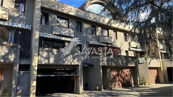 quadrivano in vendita a Novara in zona zona Sacro Cuore