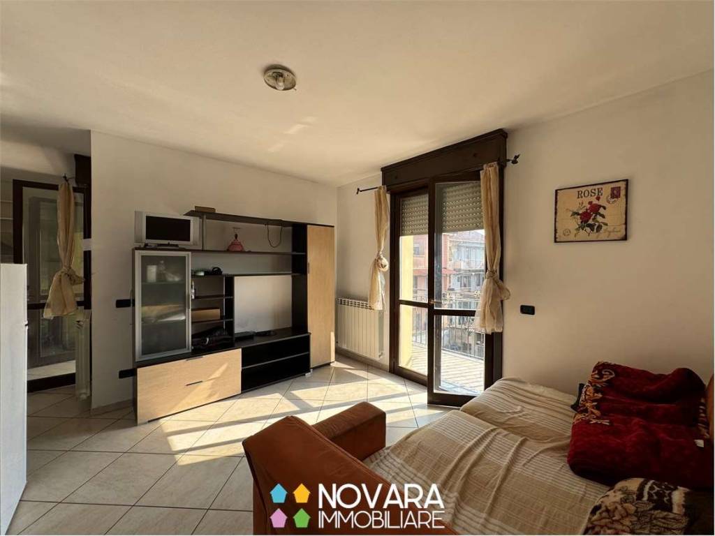 appartamento in vendita a Novara in zona Pernate