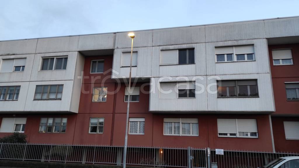 appartamento in vendita a Novara in zona zona Sant'Agabio