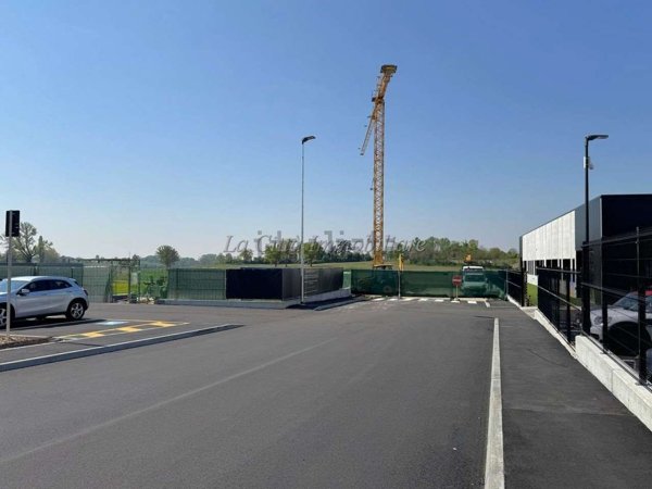 ufficio in vendita a Novara in zona zona Bicocca