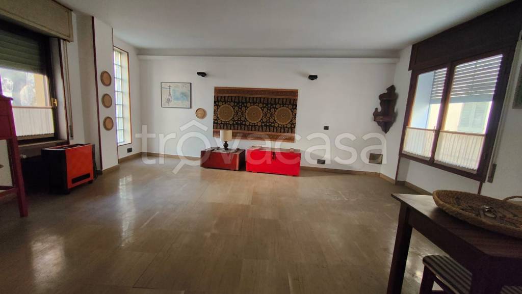 appartamento in vendita a Novara in zona Centro Città