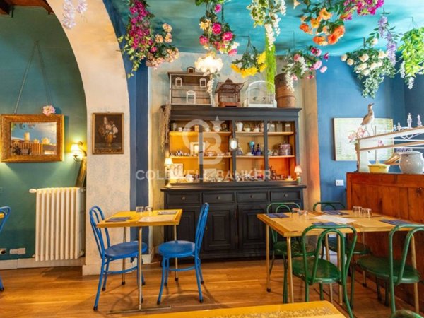 negozio in vendita a Novara in zona Centro Città