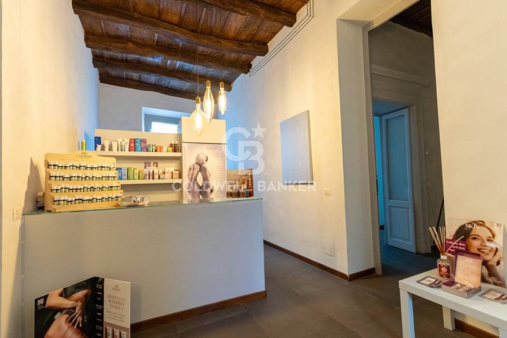 ufficio in vendita a Novara in zona Centro Città