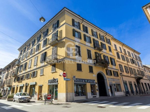 negozio in vendita a Novara in zona Centro Città