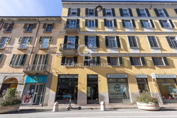 negozio in vendita a Novara in zona Centro Città