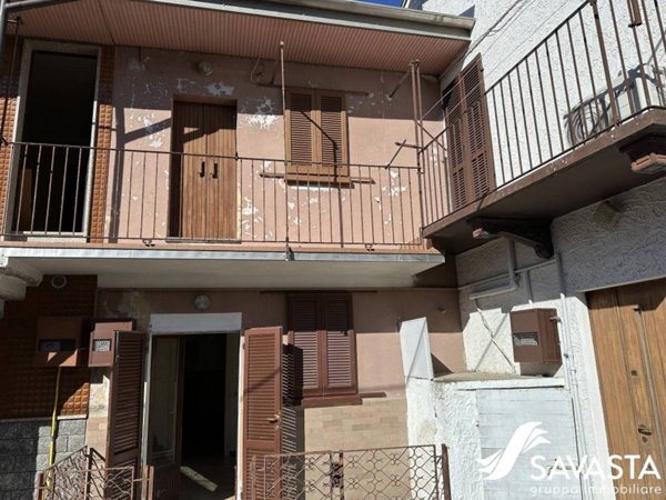 casa indipendente in vendita a Novara in zona Pagliate