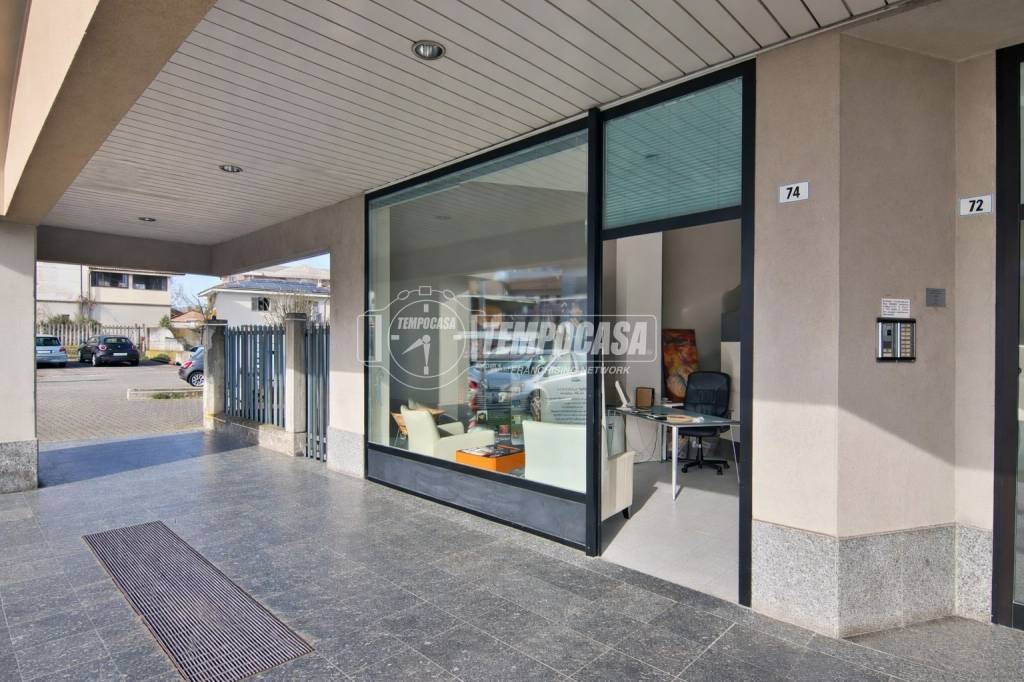 negozio in vendita a Novara in zona zona San Martino