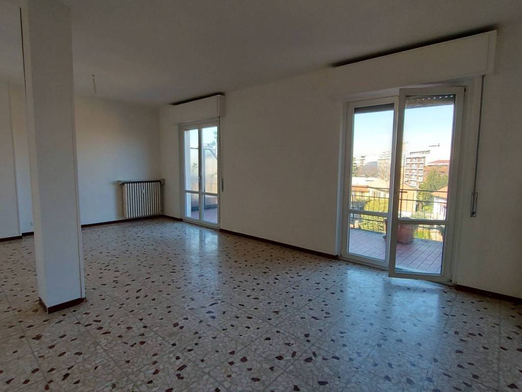 appartamento in vendita a Novara in zona zona Cittadella - Villaggio Dalmazia