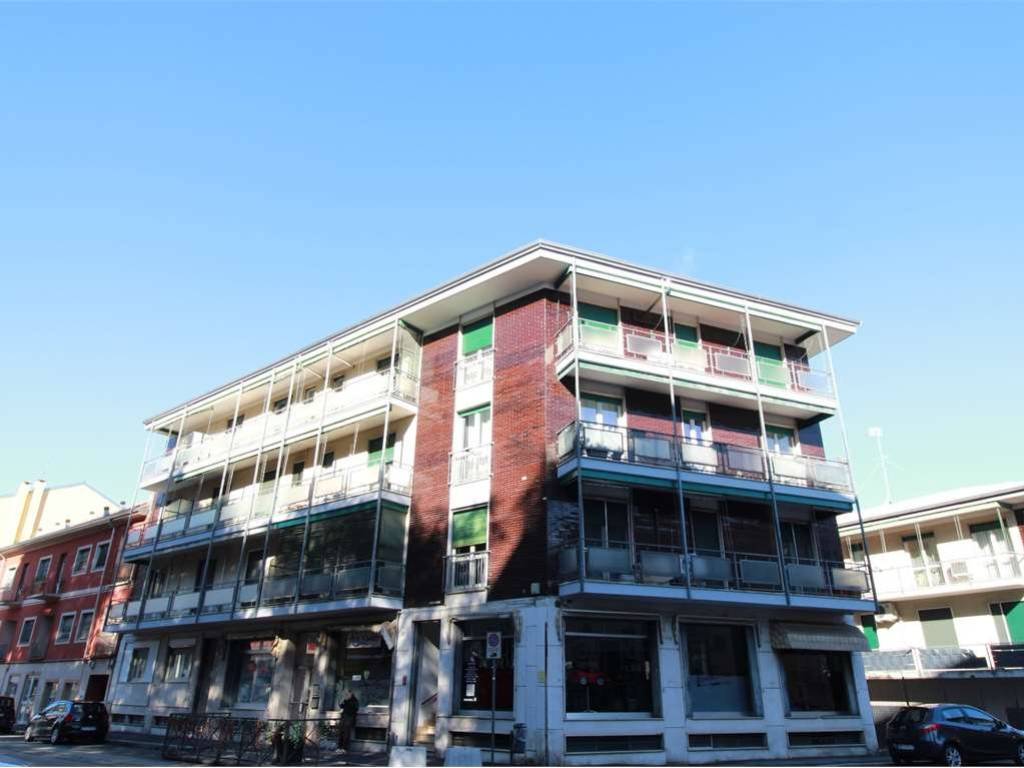 appartamento in vendita a Novara in zona zona Cittadella - Villaggio Dalmazia