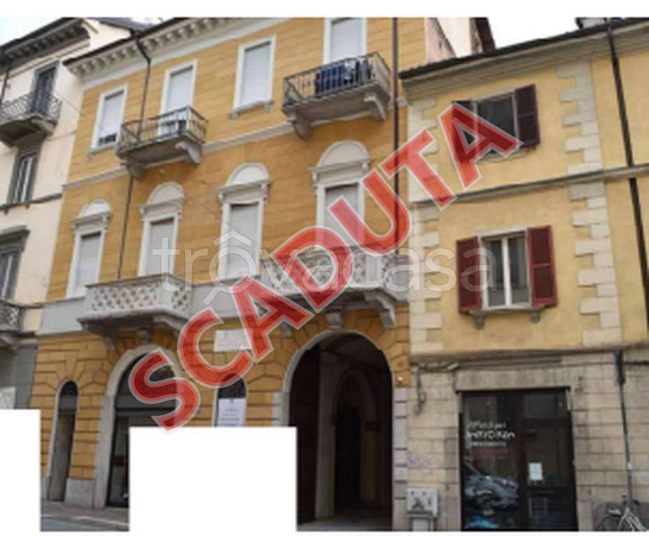 appartamento in vendita a Novara in zona Centro Città