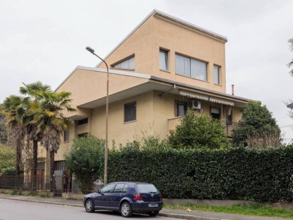 casa indipendente in vendita a Novara in zona zona Sacro Cuore