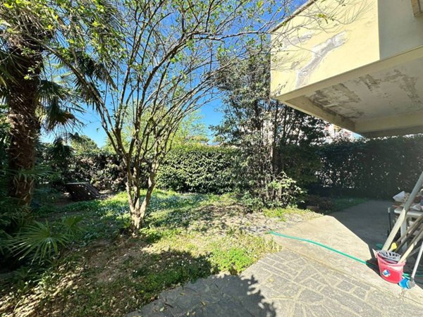 casa indipendente in vendita a Novara in zona zona Sacro Cuore