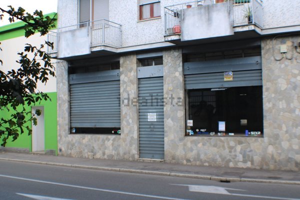 locale commerciale in vendita a Novara in zona zona San Martino