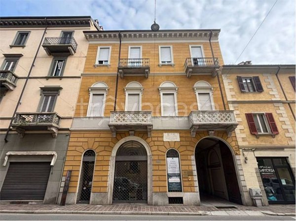 ufficio in vendita a Novara in zona Centro Città