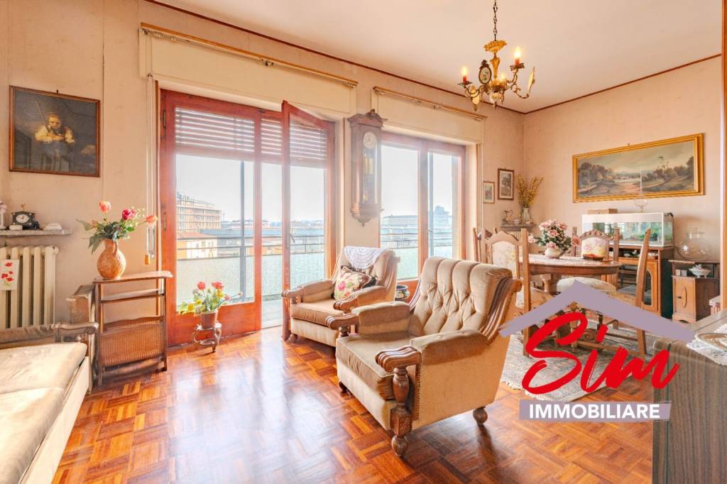 appartamento in vendita a Novara in zona Veveri