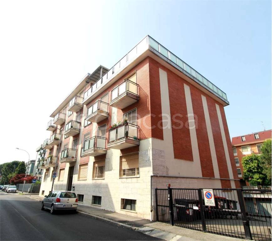 appartamento in vendita a Novara in zona zona Agogna - San Paolo