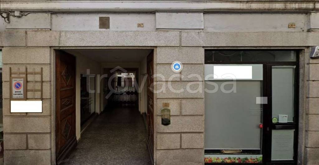 appartamento in vendita a Novara in zona Centro Città