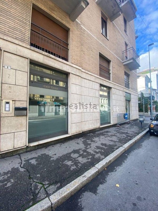 locale commerciale in vendita a Novara in zona zona San Martino