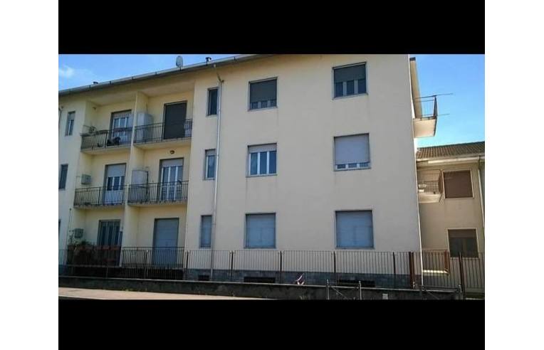 appartamento in vendita a Novara in zona Pernate