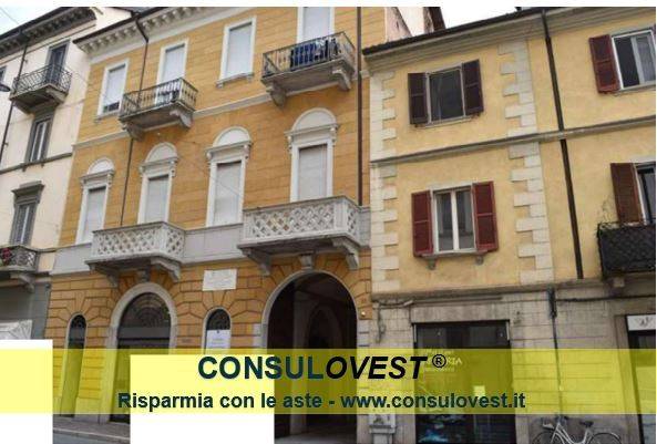 appartamento in vendita a Novara in zona Centro Città