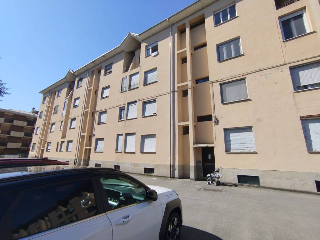 appartamento in vendita a Novara in zona zona Sacro Cuore