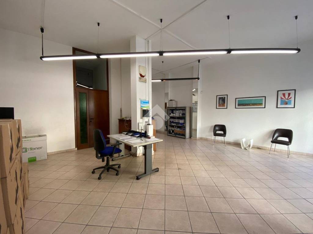 ufficio in vendita a Novara in zona zona Sacro Cuore