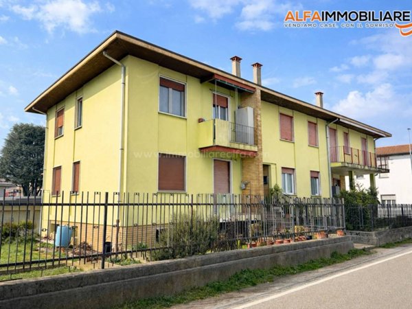 appartamento in vendita a Novara in zona Centro Città