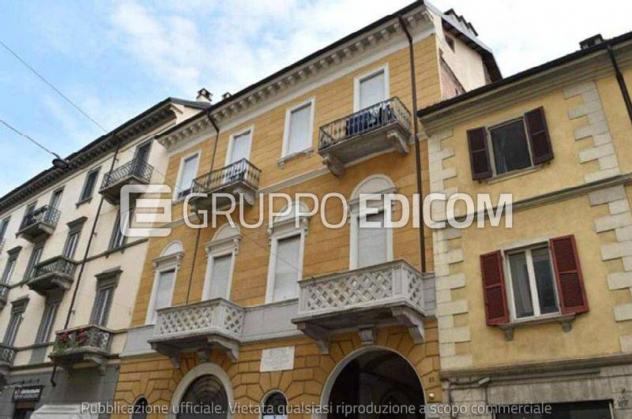 negozio in vendita a Novara in zona Centro Città