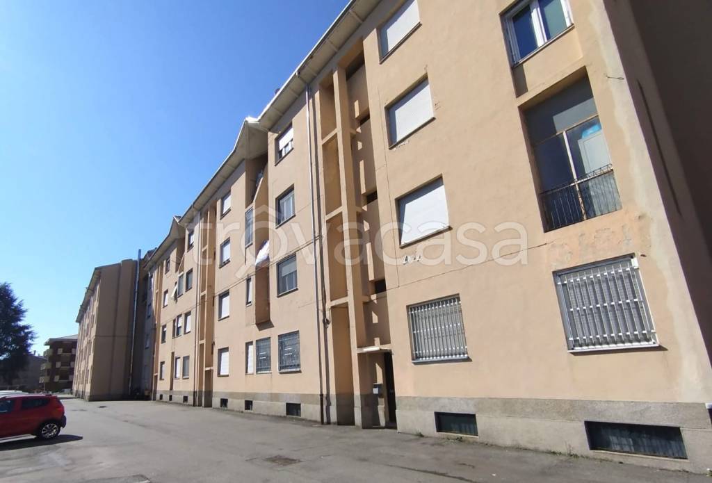 appartamento in vendita a Novara in zona zona Sacro Cuore