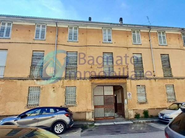 intera palazzina in vendita a Novara in zona zona Sant'Andrea - San Rocco