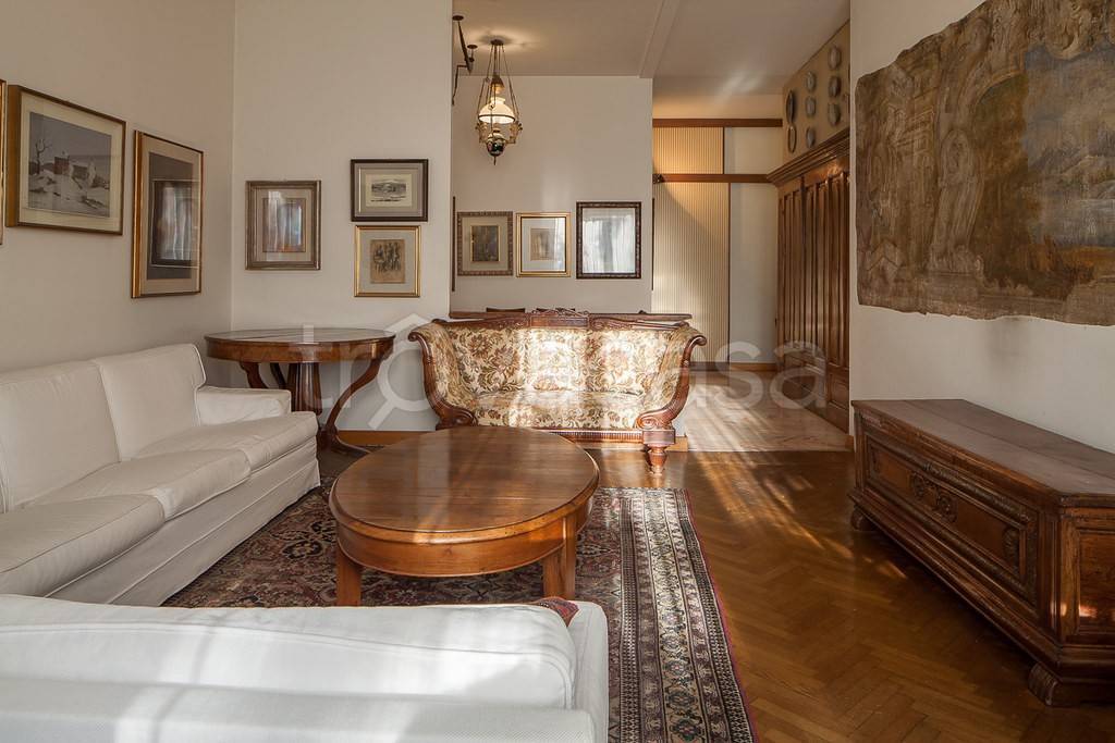 appartamento in vendita a Novara in zona Centro Città