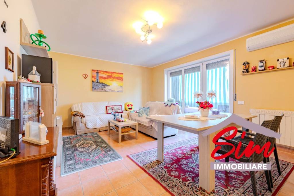 appartamento in vendita a Novara in zona zona Cittadella - Villaggio Dalmazia