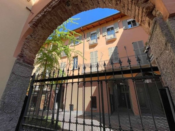 appartamento in vendita a Novara in zona Centro Città