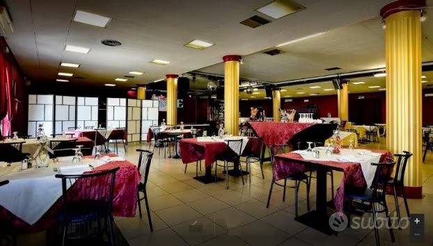 negozio in vendita a Novara