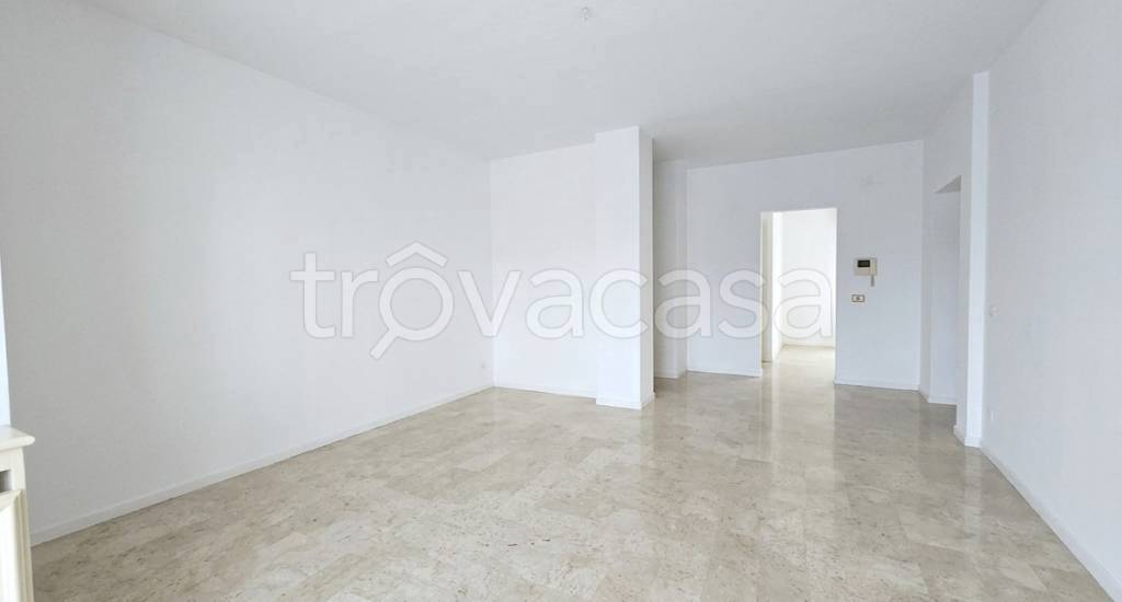 appartamento in vendita a Novara in zona Zona Santa Rita