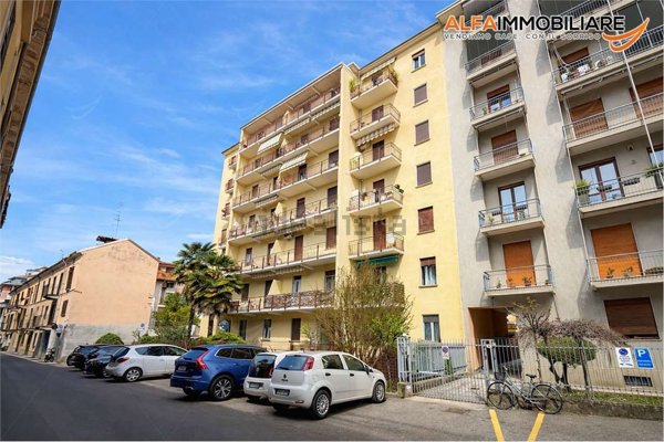 appartamento in vendita a Novara in zona Centro Città