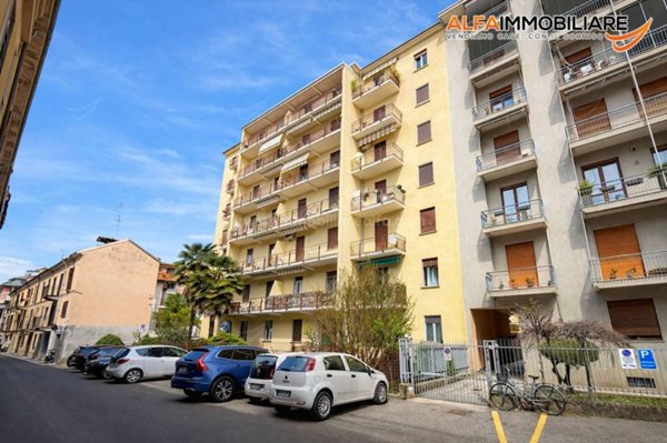 appartamento in vendita a Novara in zona Centro Città