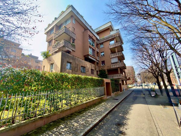 appartamento in vendita a Novara in zona Centro Città