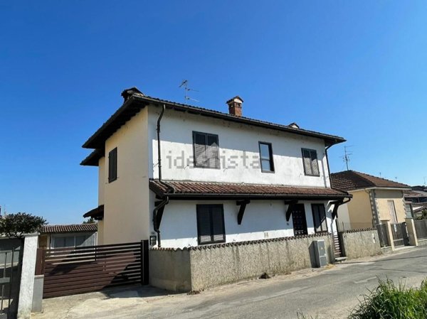 casa indipendente in vendita a Novara in zona Torrion Quartara