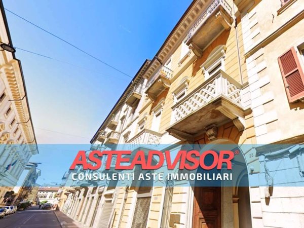 appartamento in vendita a Novara in zona Centro Città