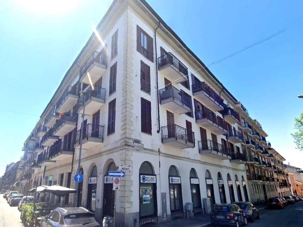 appartamento in vendita a Novara in zona Centro Città