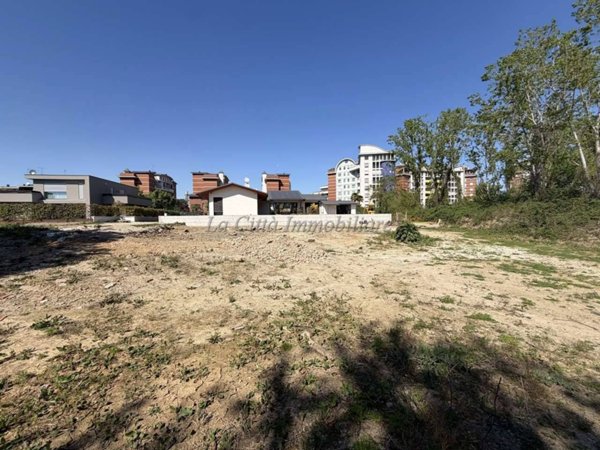 casa indipendente in vendita a Novara in zona zona Agogna - San Paolo