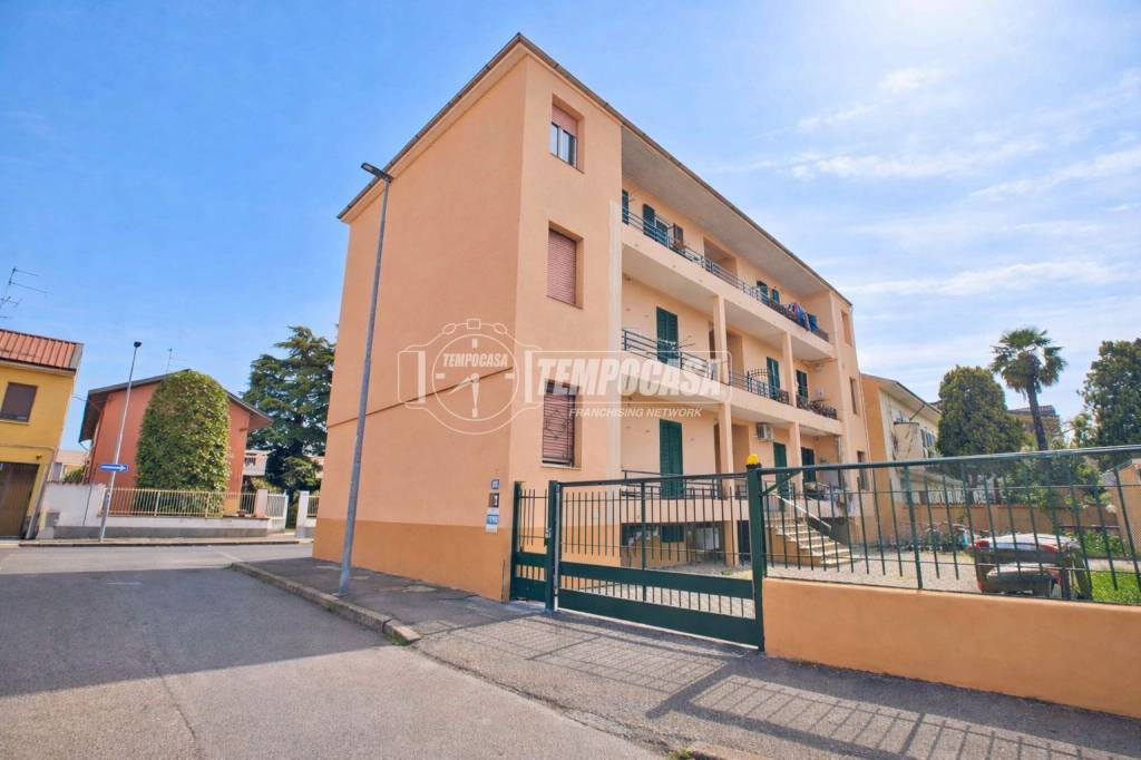 appartamento in vendita a Novara in zona zona Sant'Agabio